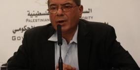 قراقع يكرم الطفلة هذالين لفوزها بجائزة دولية لأدب الأطفال