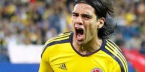 فالكاو متهم بتزوير عمره