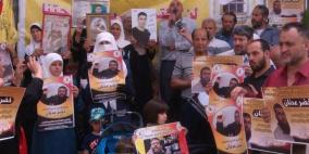 مضرب لليوم (21) على التوالي... والد الأسير عدنان يناشد لإنقاذ حياة نجله