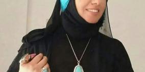 الشاعرة الهام ابو ظاهر تحصل علي لقب شخصية العام كأول غزية تحصل على اللقب