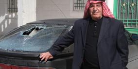 قطعان من المستوطنين يقومون بحرق وتكسير اكثر من 10 سيارات في بلدة ديرجرير  شمال شرق مدينة رام الله