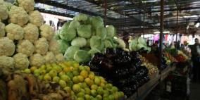 بالصور: جولة في سوق الخضار والفاكهة المشهور بـ ‘الحسبة’ في مدينة رام الله