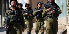 الاحتلال يسلم 3 شبان من العبيدية والدهيشة استدعاءات لمراجعة مخابراته