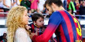 شاكيرا تستعين بـ"البارسا" لحسم صراع موسيقى المونديال