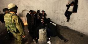 مستوطنون يقتحمون قبر يوسف بنابلس