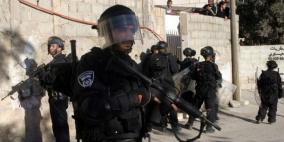 الاحتلال يعتقل ضابطا في جهاز الامن الوقائي بالقدس
