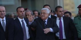 الرئيس محمود عباس يغادر المستشفى الاستشاري العربي في رام الله بعد عملية "القسطرة"