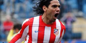 فالكاو يستميت من أجل الإنتقال إلى ريال مدريد