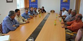 كهرباء القدس تكرم ثلاثة من موظفيها