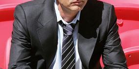 بيريز يعلن رسميا رحيل مورينيو عن الريال .. ويلزم الصمت بشأن المدرب الجديد