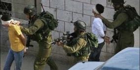 قوات الاحتلال تعتقل مواطنين من كفر قدوم بقلقيلية