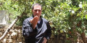 فلسطيني يمزج بين الفنون القتالية والمعادلات الرياضية