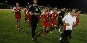 المنتخب الفلسطيني يجري أولى تمريناته في الدوحة