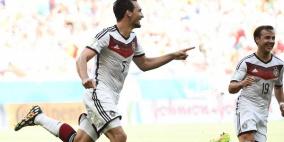 "أربطة" هوملز تخيف الألمان قبل النهائي