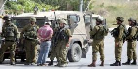 الخليل: قوات الاحتلال تعتقل 4 مواطنين من صوريف