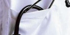 خطوات تصعيدية للأطباء احتجاجا على منعهم من فتح عيادات خاصة