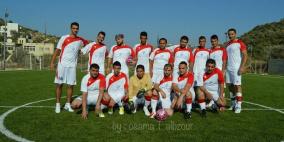 فريق شركة القدس للمستحضرات الطبية لكرة القدم يستأنف تدريباته