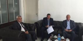 توقيع اتفاقية لانجاز اعمال التسوية لاراضي قرية ابو فلاح