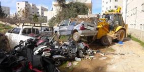 الشرطة تتلف 90 مركبة غير قانونية في الخليل