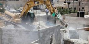 الاحتلال يهدم مضارب وبركسات في "E1" في القدس