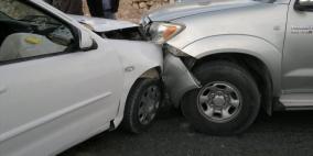 إصابة مواطنين بحادث سير ذاتي في أبو ديس