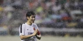 الكوري الجنوبي بارك جي سونج يعتزل كرة القدم