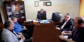 المحافظ أبو بكر يتفقد جمعية رعاية شؤون شؤون الطلبة