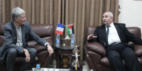 بلدية قلقيلية تنظّم لقاء بين مؤسسات المجتمع المحلي و"فال دو مارن" الفرنسية