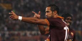 الأسد المغربي بن عطية يشعل حربا بين السيتي وبرشلونة