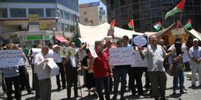 وقفة احتجاجية وسط رام الله رفضا لفتح فرع لشركة فوكس الاسرائيلية