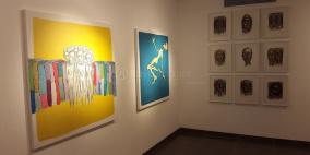 الفنان بشار الحروب ينظم معرض "الشاشة الصامتة" برام الله