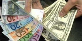 الدولار يهوي