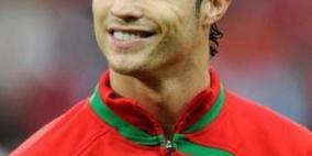 جماهير اليونايتد تطلق حملة لإعادة رونالدو