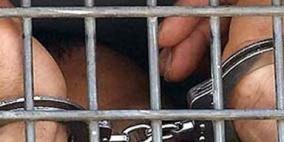 الاحتلال يعتقل شابا من الطيبة لمهاجمته فيجلين في الأقصى