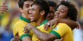 بتألق نيمار .. البرازيل تهزم المكسيك