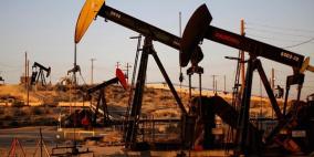 النفط يهبط بسبب مخزونات أمريكية مرتفعة