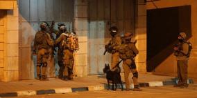 الاحتلال يعتقل خليتين لكتائب "الاقصى" و"حماس"