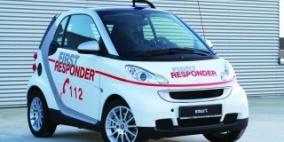 سيارة إسعاف تتواصل مع الأطباء