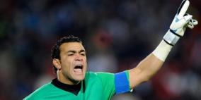 الحضري يقف سداً منيعاً أمام الأهلي