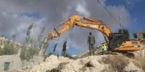 حملة تطوعية لإعادة بناء منزل تاريخي دمره الاحتلال في خربة ابزيق