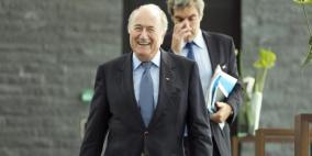 فيفا يحدد موعدا للانتخابات وبلاتر يرفض التنحي فورا