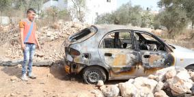 مستوطنون يحرقون سيارة فلسطينية في بيتللو قرب رام الله