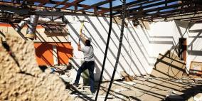 اجبار مقدسيين على هدم متجريهما في بيت حنينا