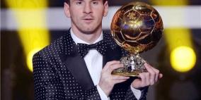 بذلة ميسى "الإستثنائية" تنال إعجاب البعض وسخرية الآخرين!