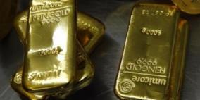 الذهب يتراجع عن أعلى مستوى في ثلاثة اسابيع