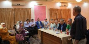 محافظ طولكرم يسلم جمعية دار اليتيم مساعدة مالية من صندوق التكافل الخيري