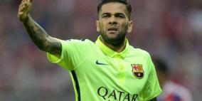 من أقنع ألفيش بالبقاء مع برشلونة؟