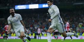 إلى الصدارة بفوز صعب