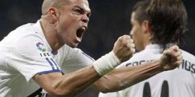 مورينيو: مشكلة بيبي تدعى فاران