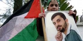 الأسير المقدسي أكرم القواسمي يدخل عامه الـ19